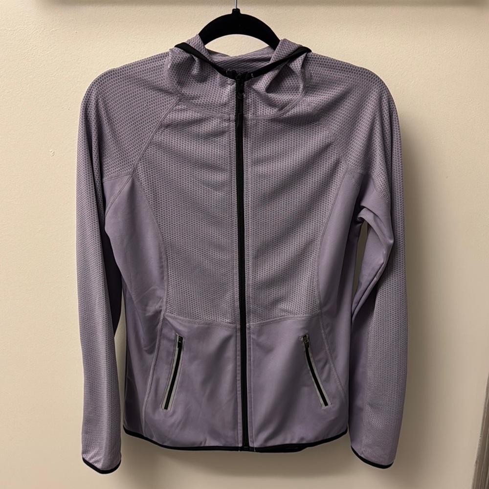 Cali Sport Hoodie Size M Color Lavender Black